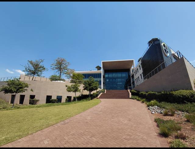 4,542M² OFFICE TO LET IN WATERFALL